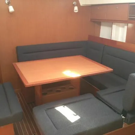 Barco Tomeu Marina Del Sur Galletas 船上ホテル ラス・ガジェタス