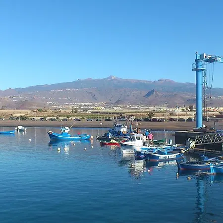 Barco Tomeu Marina Del Sur Galletas 船上ホテル *